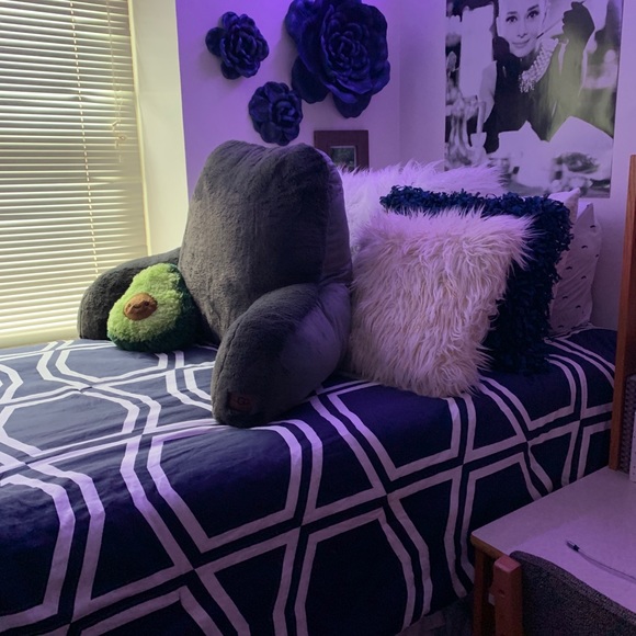 Kate spade & Ugg twin XL Bedding set - Picture 6 of 6